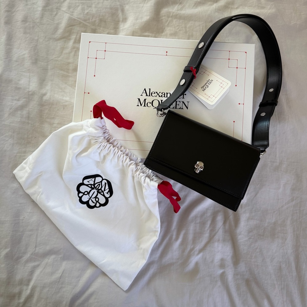 Alexander McQueen Black Crossbody Bag with Silver Skull